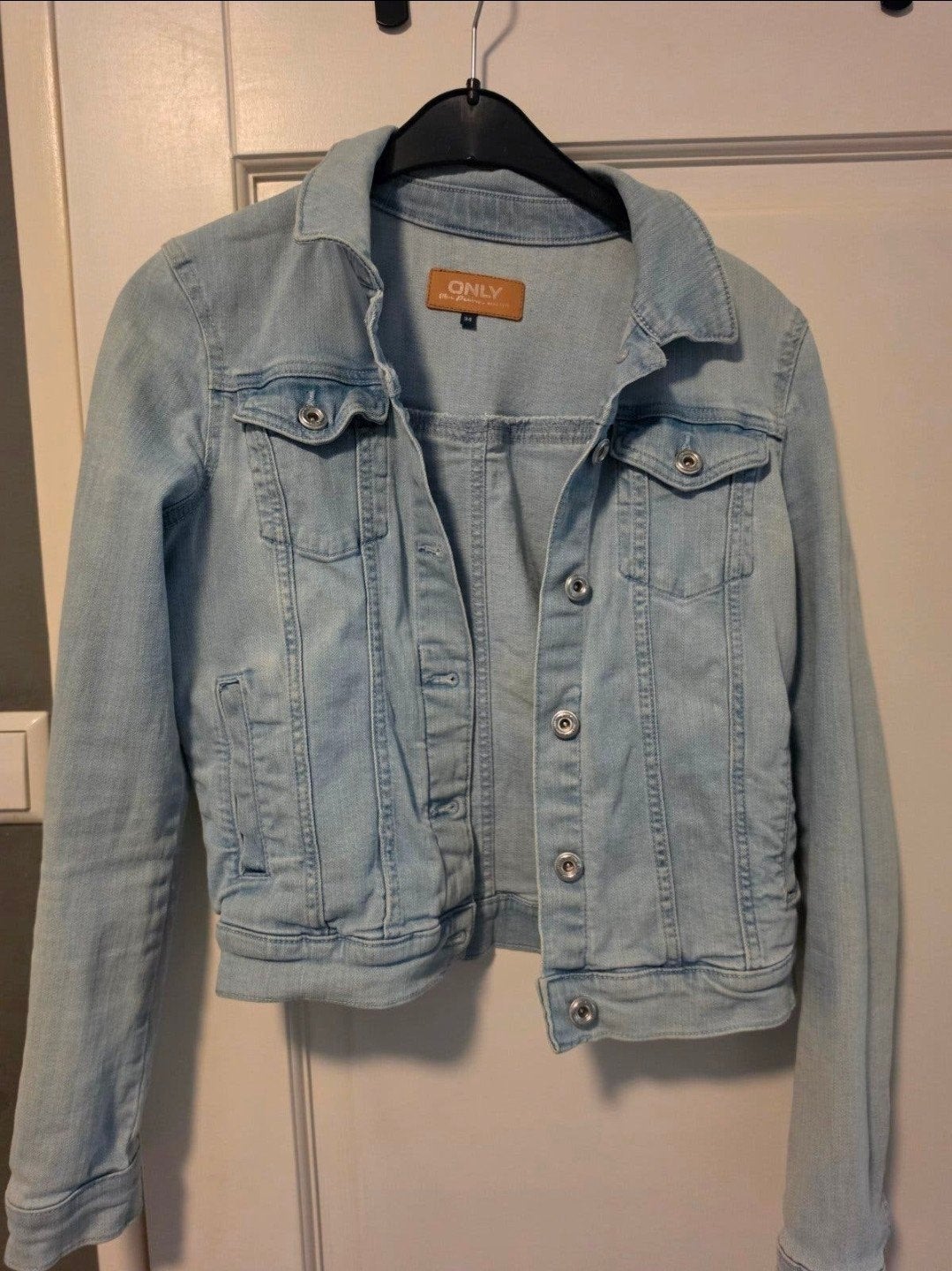Only spijkerjasje maat 34, Ophalen of Verzenden, Zo goed als nieuw, Maat 34 (XS) of kleiner, Blauw