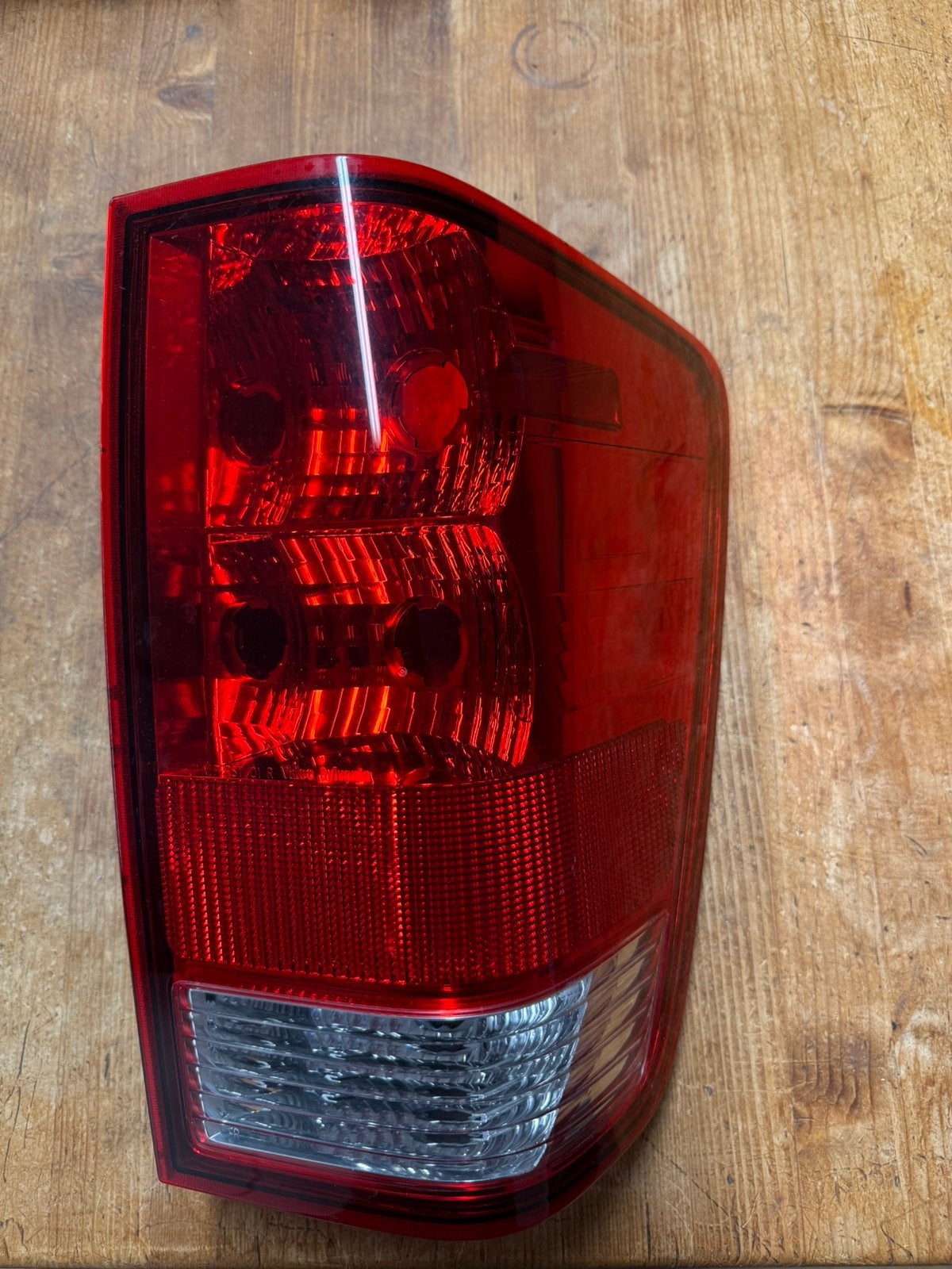 Nissan Titan rechter achterlicht 2004 t/m 2015, Ophalen of Verzenden, Gebruikt, Nissan