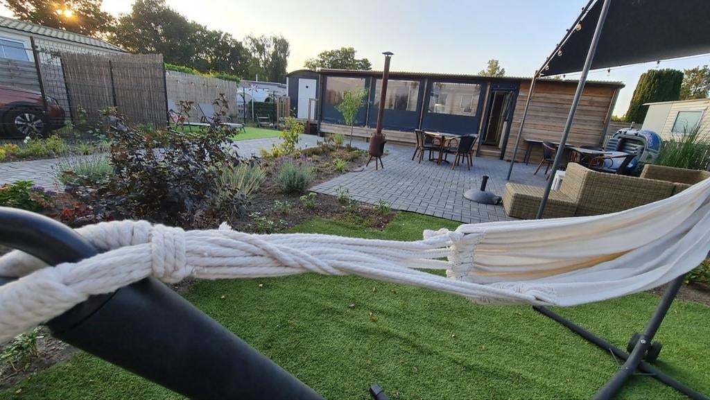 Instapklaar Chalet met 7 vaste slaapplaatsen, Caravans en Kamperen, Stacaravans