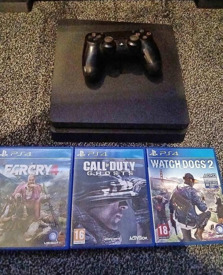 Playstation 4 slim controller en games, Spelcomputers en Games, Games | Sony PlayStation 4, Ophalen of Verzenden