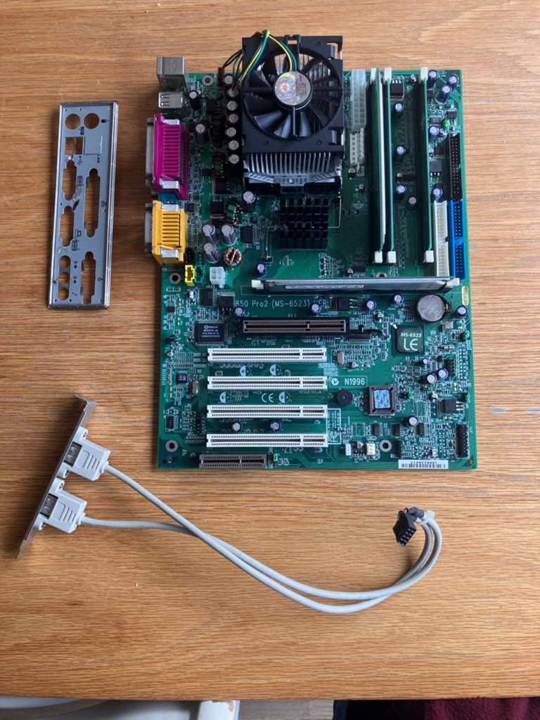 MSI 850 Pro2 (MS-6523) socket 423  inc Intel Processor 4, Computers en Software, Vintage Computers, Ophalen of Verzenden