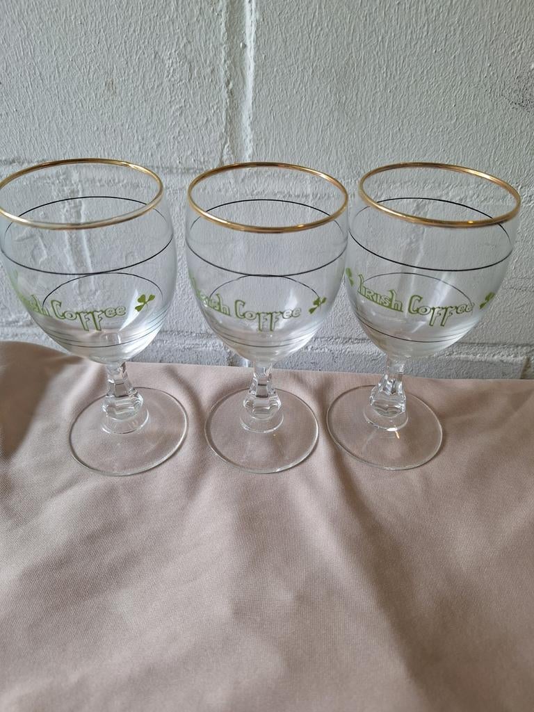 IRISH COFFEE glazen, gouden rand, 2 zwarte strepen 3 st. #30, Ophalen of Verzenden, Zo goed als nieuw, Borrel- of Shotglas