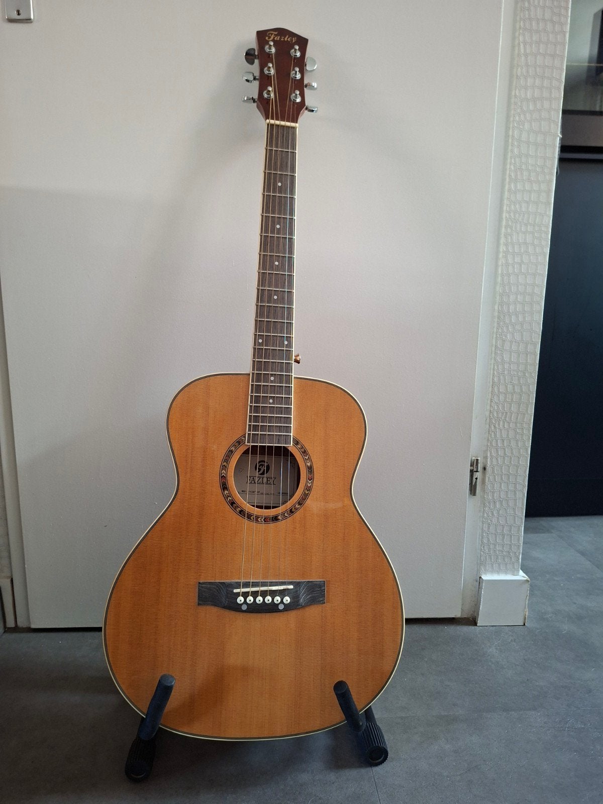 Fazley W65-3/4 (36") Western gitaar, Muziek en Instrumenten, Snaarinstrumenten | Gitaren | Akoestisch, Ophalen, Zo goed als nieuw