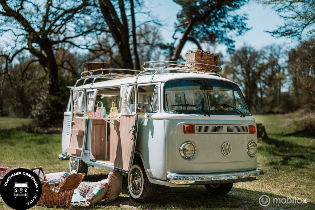 Gerestaureerde Volkswagen T2 camper, Auto's, Oldtimers, Bedrijf, Te koop, Volkswagen, Benzine, Overige carrosserieën, Handgeschakeld