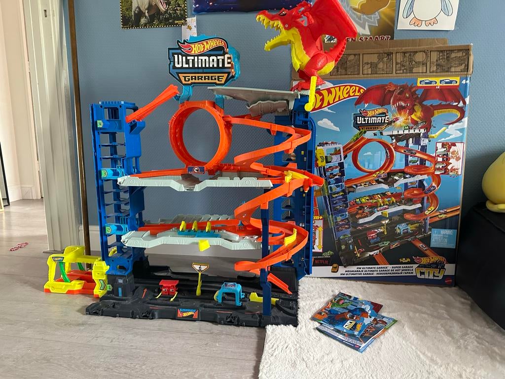 Hot Wheels Ultimate Garage met T-Rex aanval, Ophalen, Zo goed als nieuw