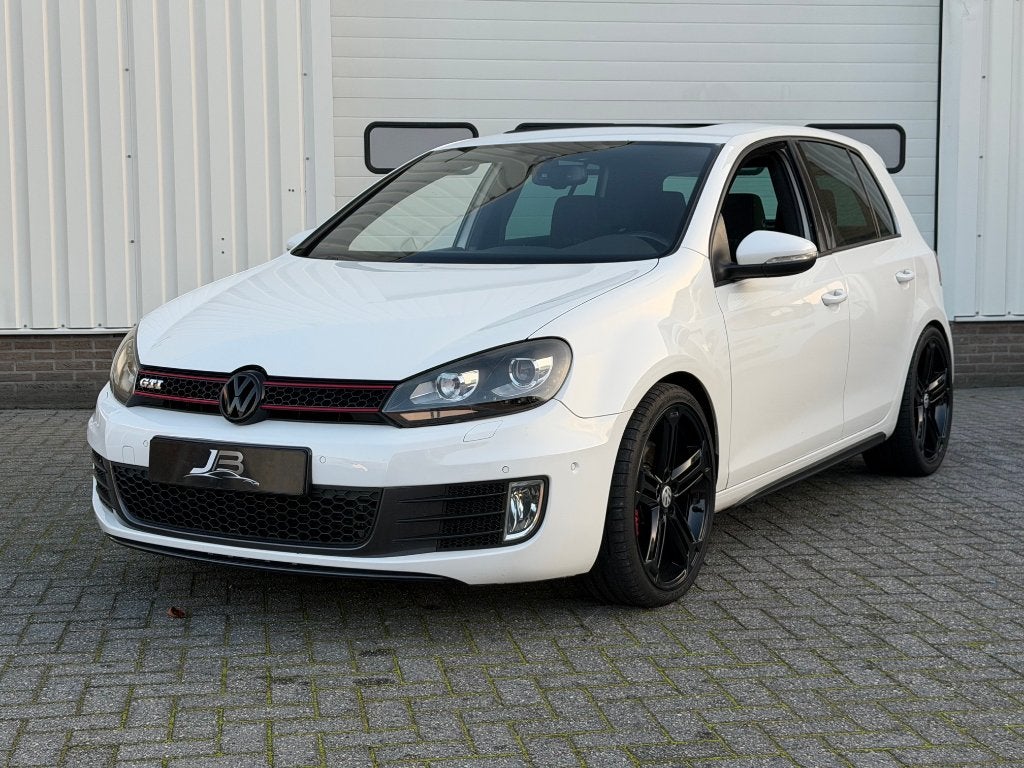 Volkswagen Golf 2.0 GTI 211 PK | Clima | Navi | Dakje |, Voorwielaandrijving, 4 cilinders, 1984 cc, Wit