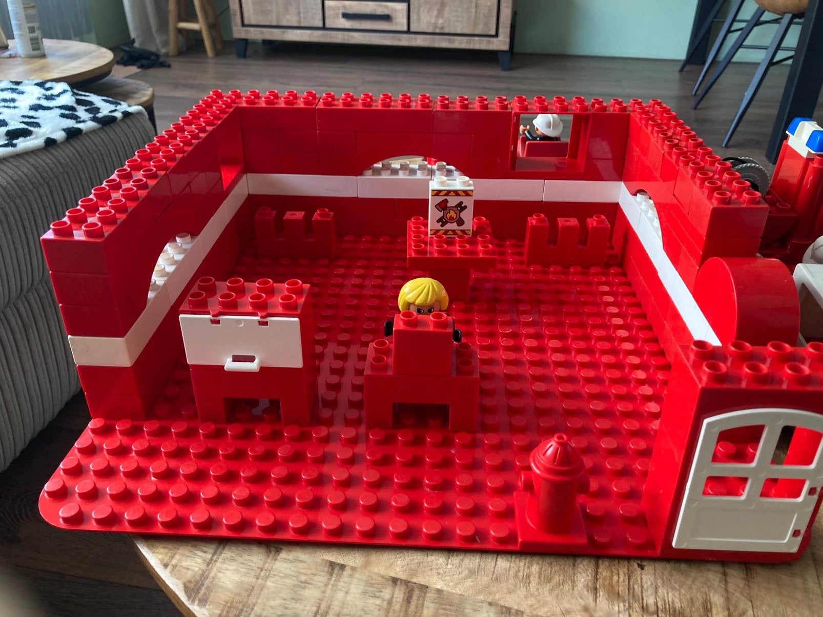 Duplo brandweer kazerne met heel veel voertuigen, Ophalen, Gebruikt, Duplo