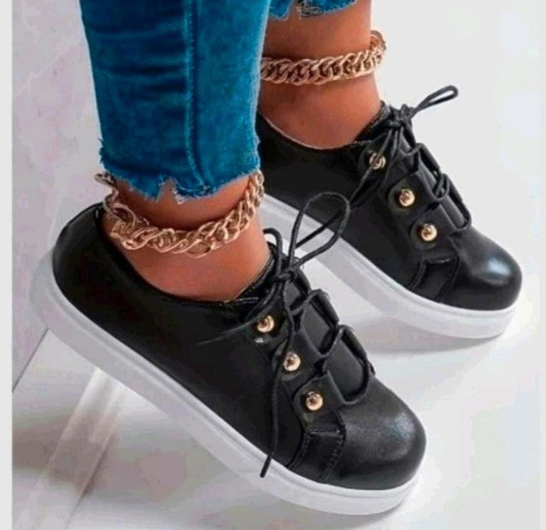 Nieuwe zwarte veterschoenen in maat 37., Nieuw, Ophalen of Verzenden, Instappers, Zwart