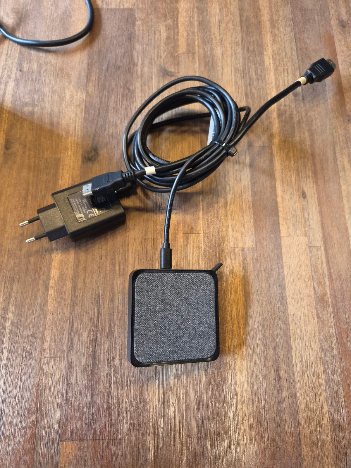 Arris VIP5002W-ZG TV-ontvanger / ziggo next mini, Ophalen of Verzenden, Zo goed als nieuw, HDMI, Zonder harde schijf