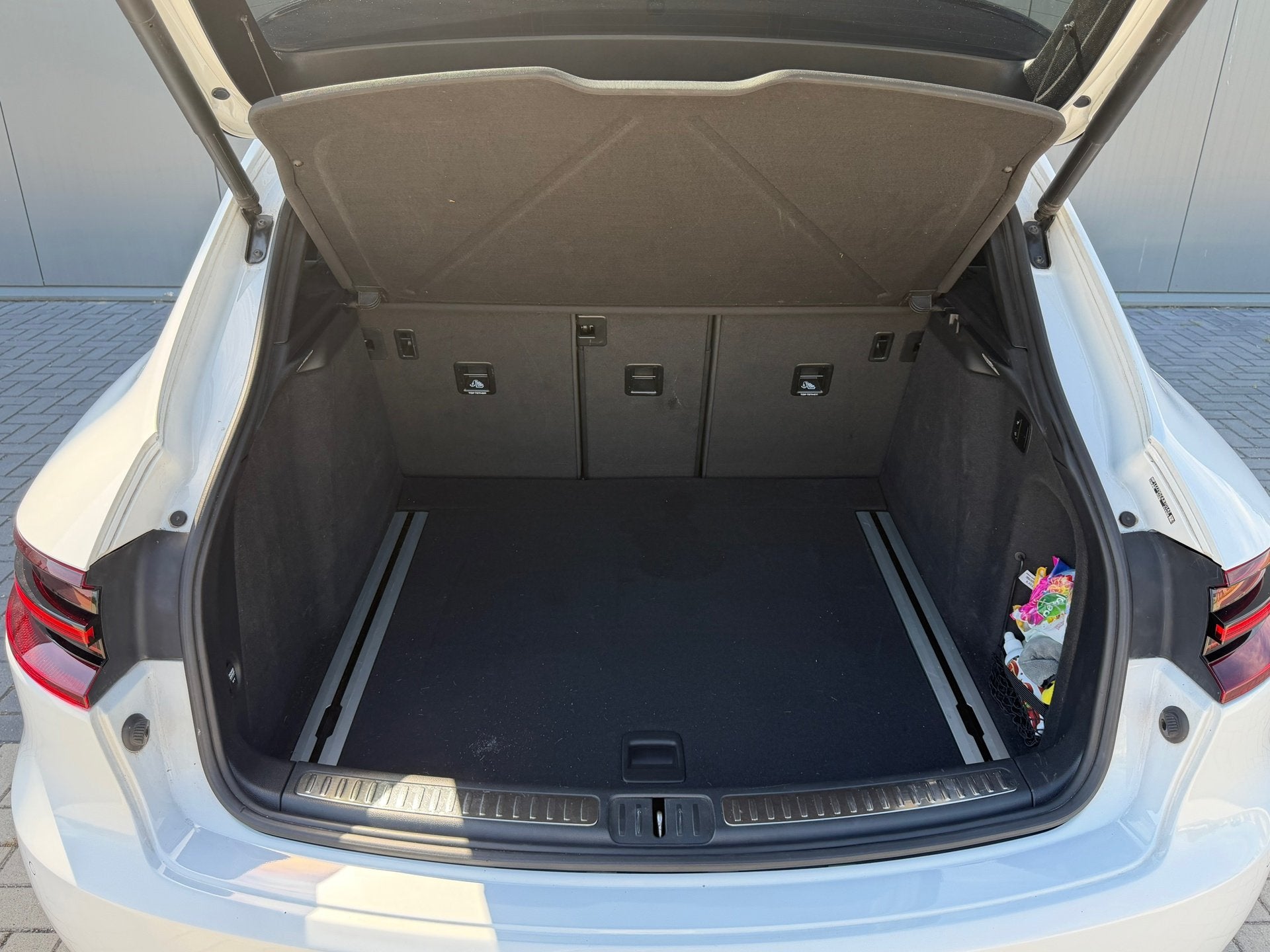 Foto 11 van Porsche Macan 3.0 GTS Pano Lucht Bose 21 inch