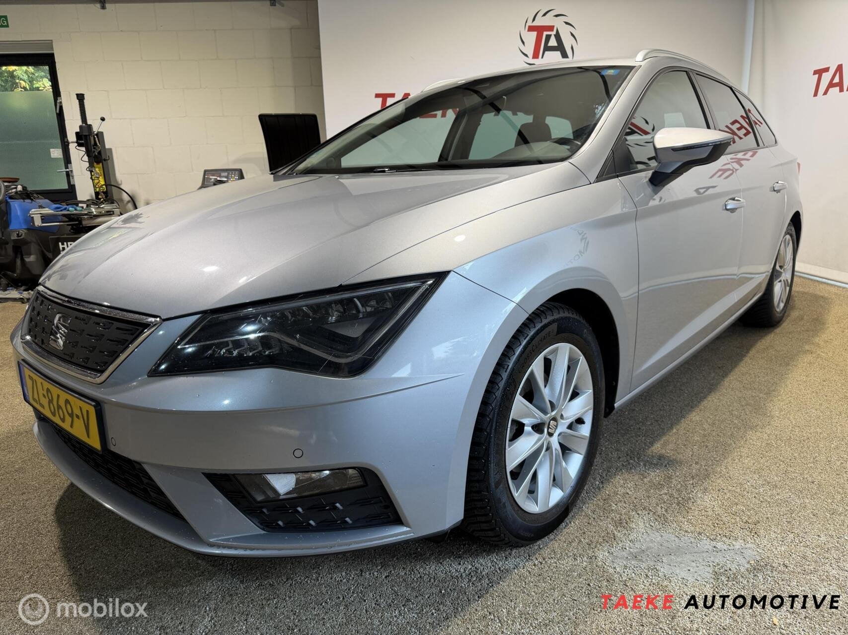 Seat Leon ST 1.0 EcoTSI Style Business Intense CLIMA/CRUIS, Auto's, Voorwielaandrijving, Stof, Gebruikt, Euro 6