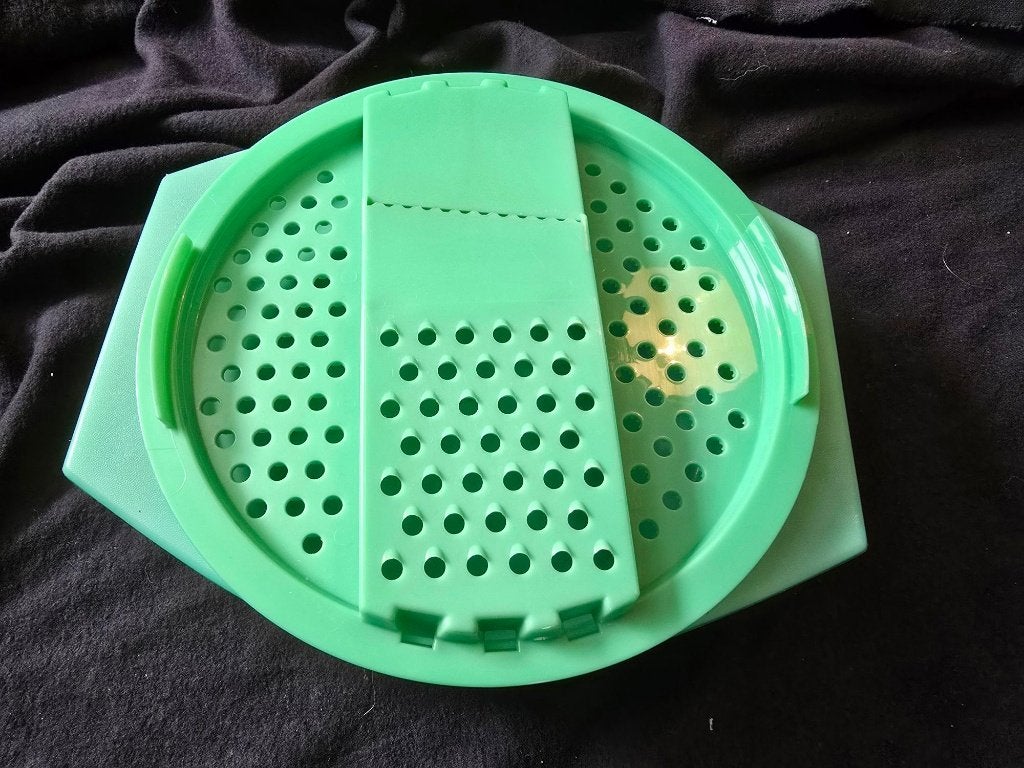 Tupperware schaaf / rasp, Huis en Inrichting, Keuken | Tupperware, Gebruikt, -, -, Overige typen