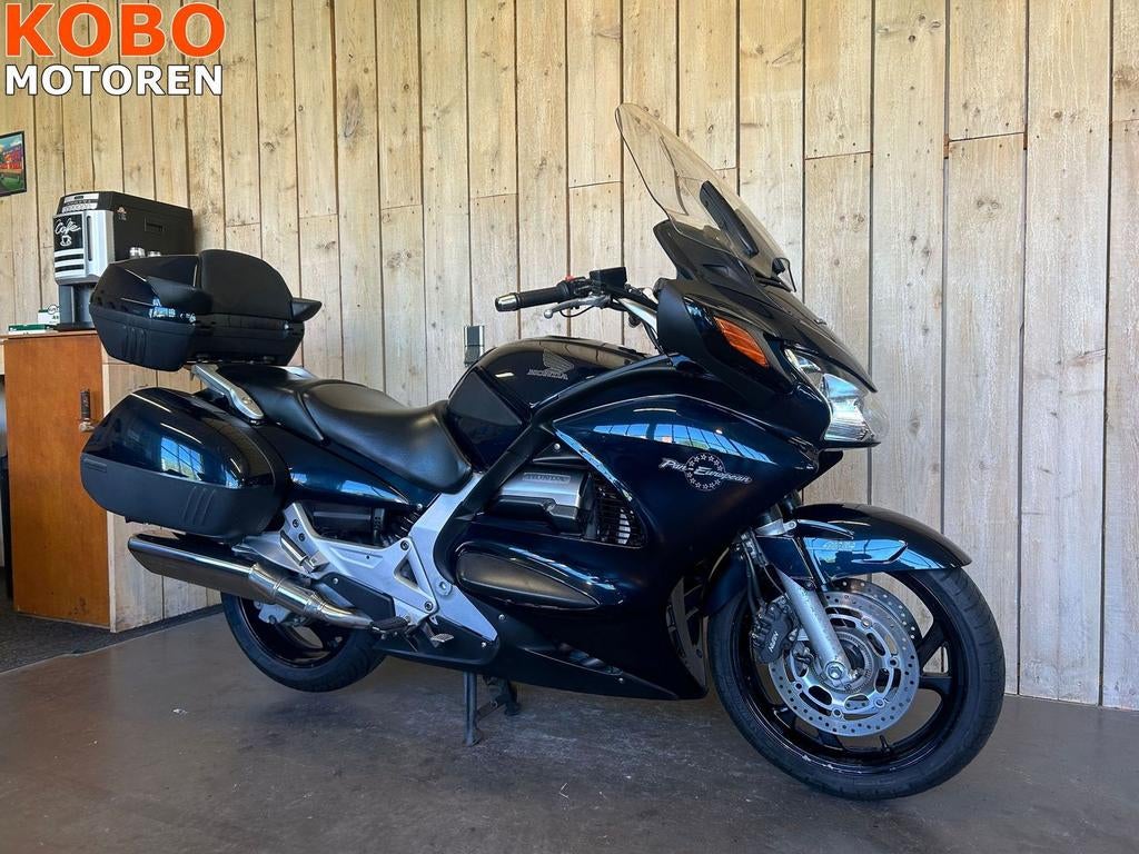 Honda ST 1300 ABS (bj 2002), HONDA, 4 cilinders, Motorrijbewijs A, Bedrijf