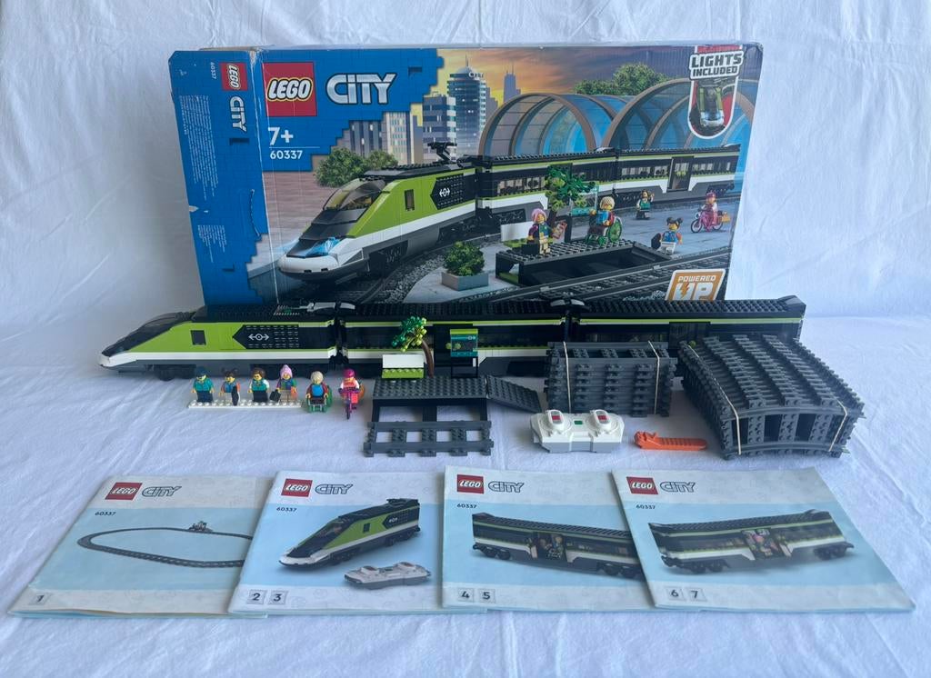 Lego City Passagiers trein 60337 - Compleet met doos, Kinderen en Baby's, Speelgoed | Duplo en Lego, Zo goed als nieuw, Lego, Complete set