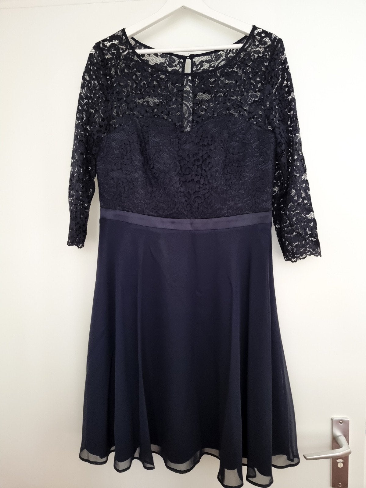 Nieuwe Vera Mont cocktailjurk kant donkerblauw maat 40, Maat 38/40 (M), Blauw, Nieuw, Ophalen of Verzenden
