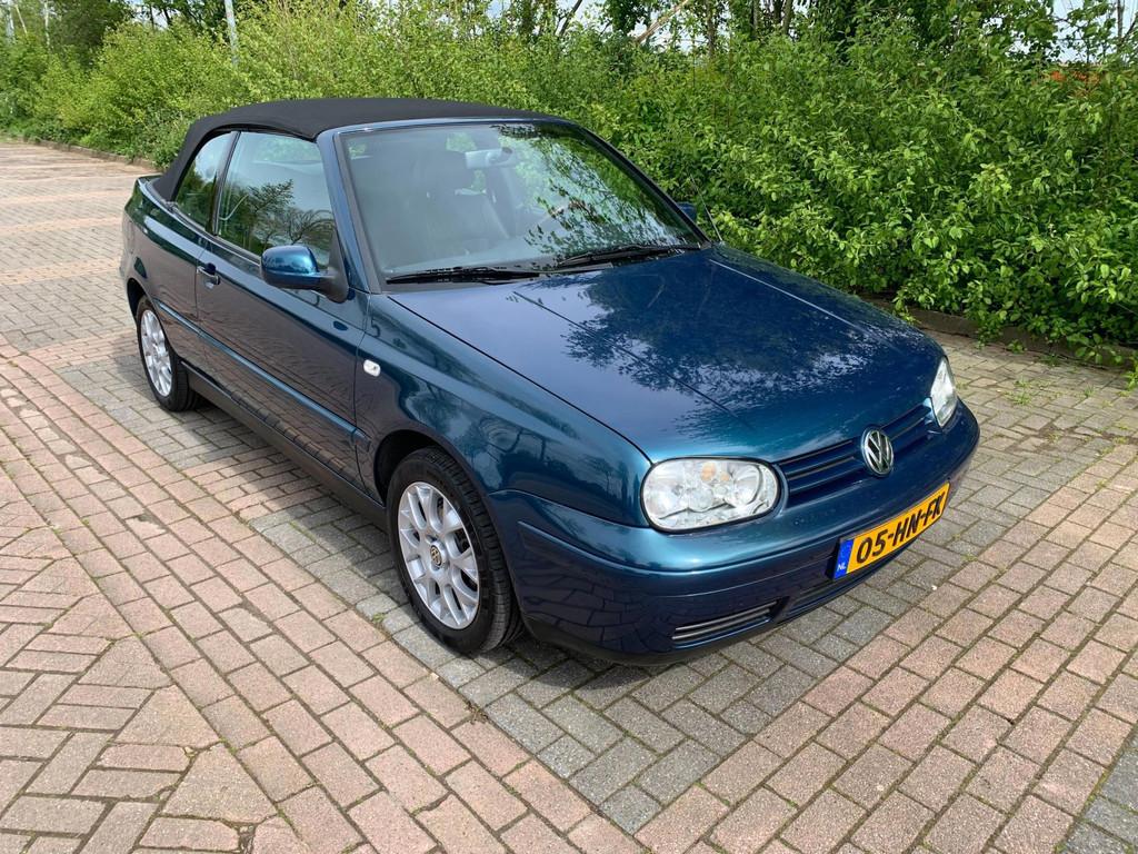 Volkswagen Golf Cabriolet 2.0 Highline ( Ned Auto-Alu-vlg-Le, Voorwielaandrijving, Metallic lak, Gebruikt, 4 cilinders