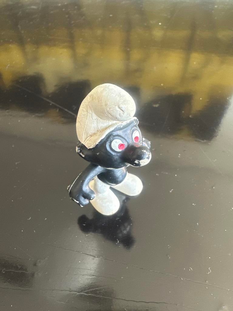 Zeldzame Zwarte Smurf met Witte Muts - Vintage Figuur, Ophalen of Verzenden, Gebruikt, Overige Smurfen, Poppetje, Figuurtje of Knuffel