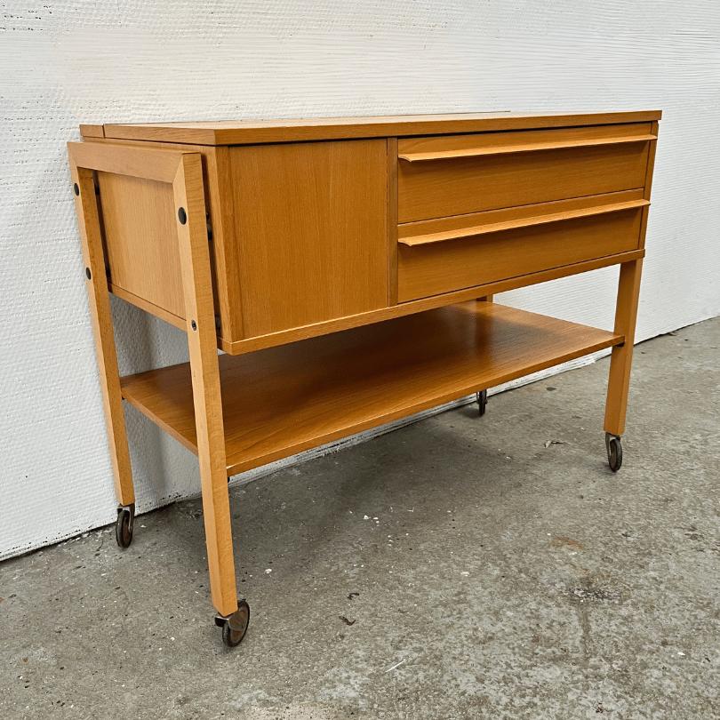 Vintage opberger / naaikistje op pootjes, 2 lades en klep, Ophalen, Gebruikt, Onbekend, Onbekend