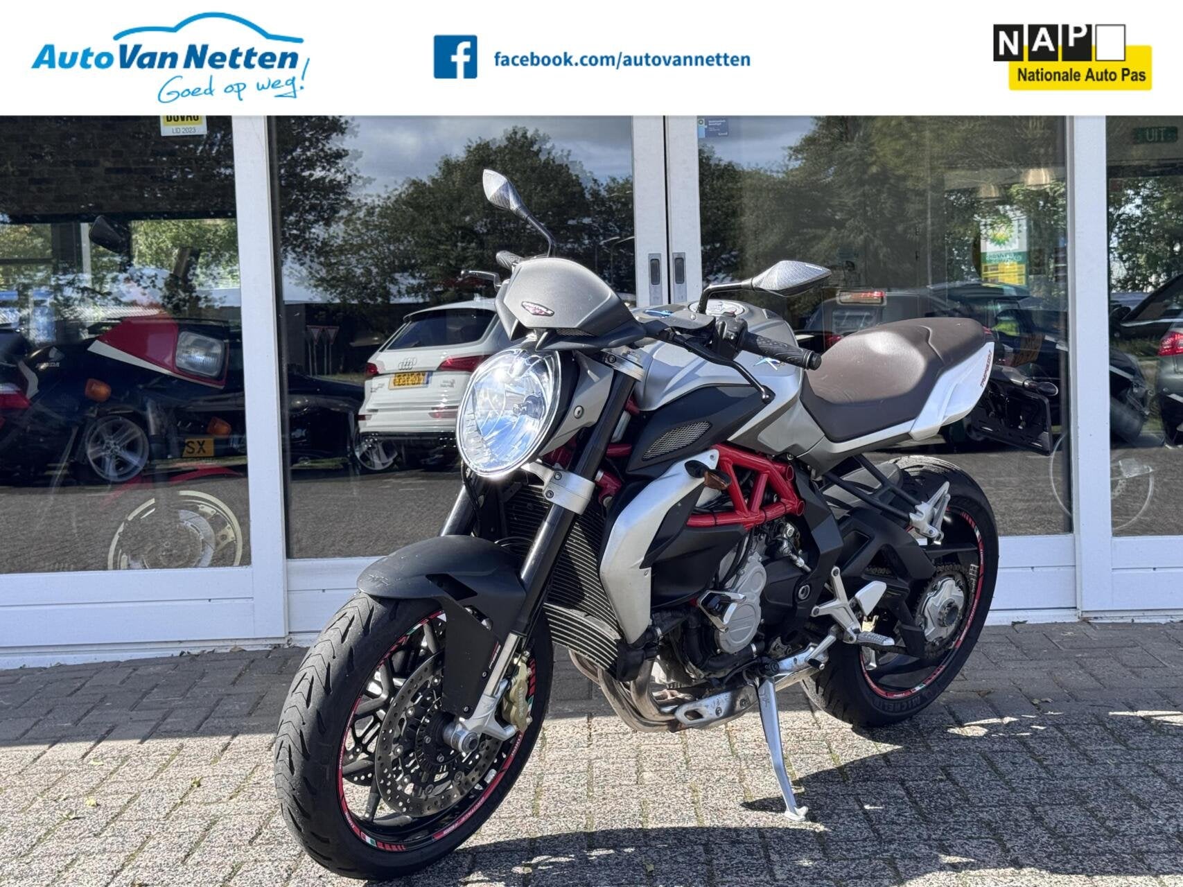 MV Agusta Brutale 800 Trepistoni, ABS, TC, Quickshifter, VIA G. Macchi 144, Italie, Press@mvagusta.com, Meer dan 35 kW, Overig