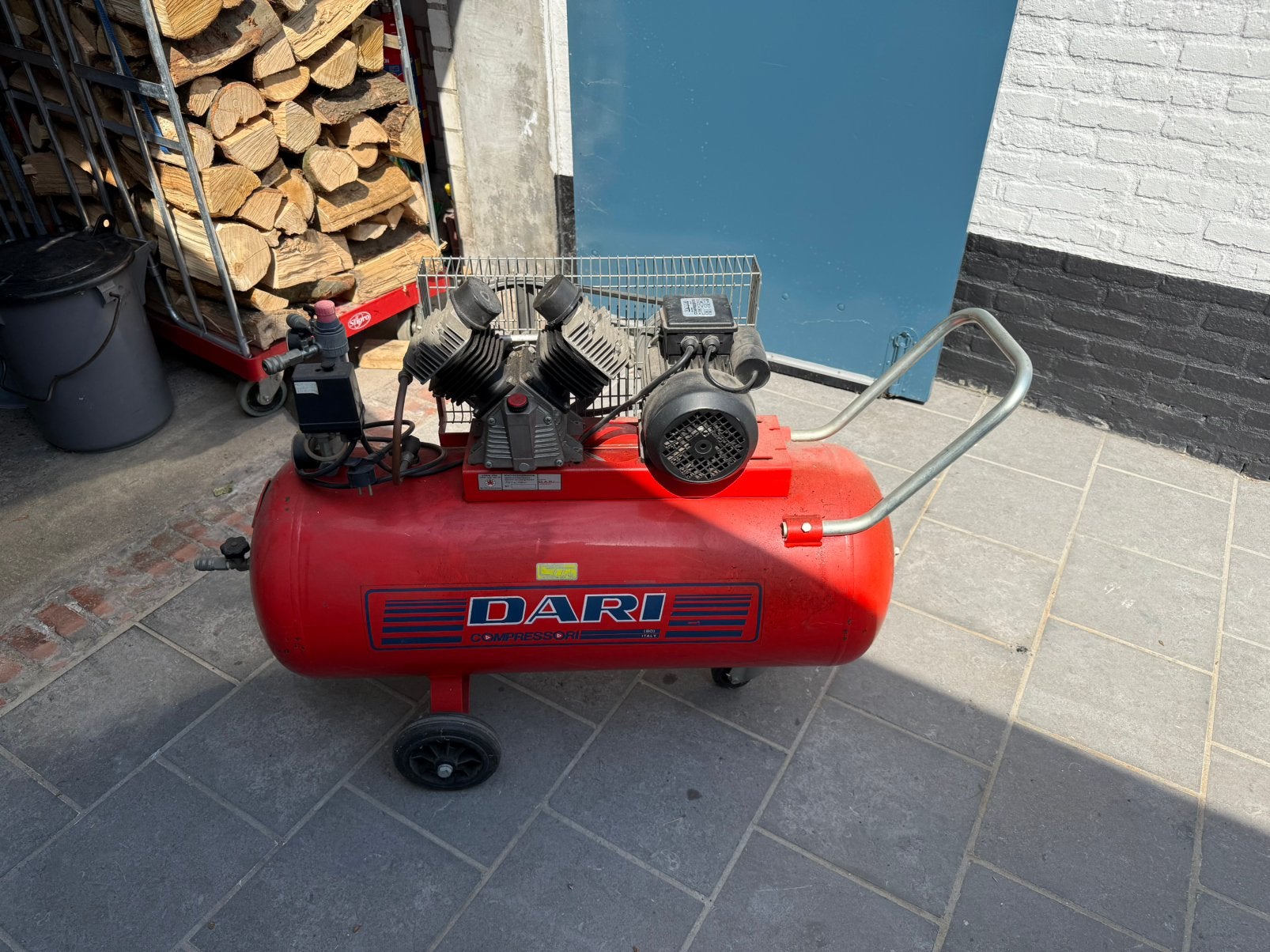 Compressor, Doe-het-zelf en Verbouw, Compressors, Ophalen, Gebruikt, 6 tot 10 bar, Minder dan 200 liter/min