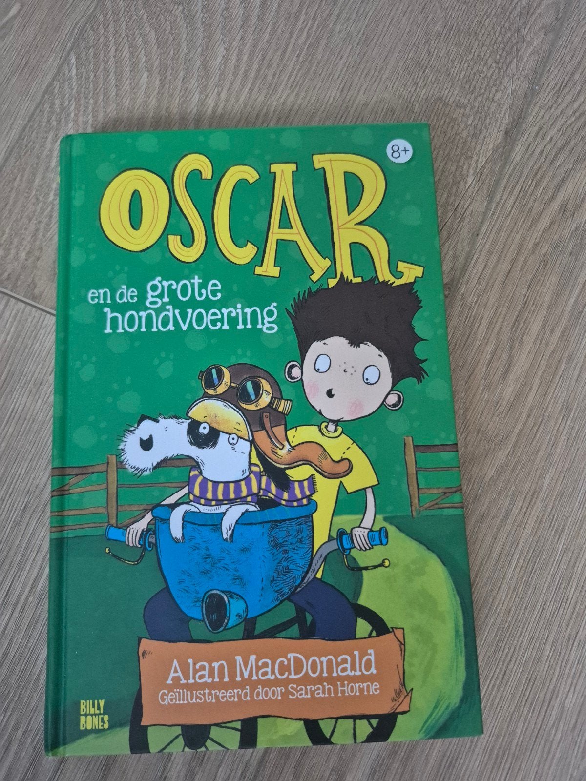 OSCAR en de grote hondvoering, Ophalen of Verzenden, Zo goed als nieuw, Fictie algemeen