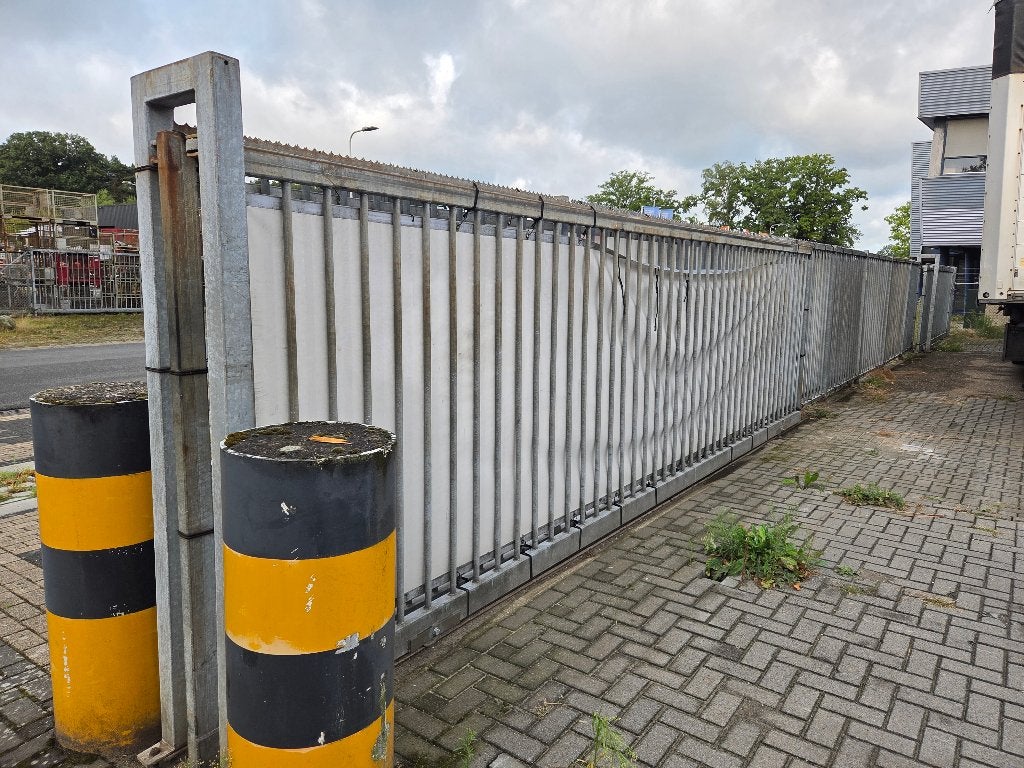 spijlenhekwerk schuifpoort gegalvaniseerde poort ( 340 ), Tuin en Terras, Tuinhekken en Hekwerk, Ophalen, Spijlenhekwerk, Zo goed als nieuw