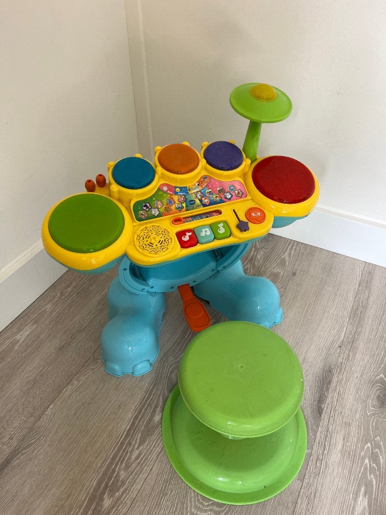 Vtech rock&leer drumstel - compleet en in zeer goede staat, Kinderen en Baby's, Ophalen of Verzenden, Zo goed als nieuw, 6 maanden tot 2 jaar