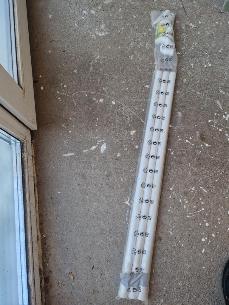 Nieuwe IKEA Douchegordijnstang - Hoogwaardig en Duurzaam, Huis en Inrichting, Ophalen of Verzenden, Nieuw, Met douche