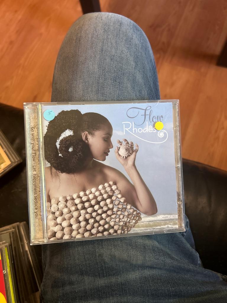 Flow Rhodes - Flow CD (2011), Cd's en Dvd's, Cd's | Pop, Zo goed als nieuw, Ophalen of Verzenden