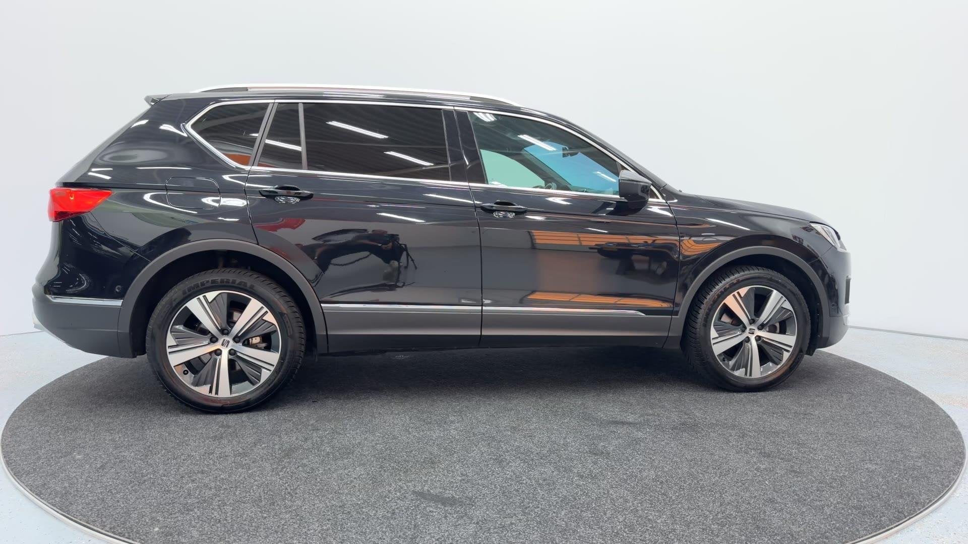 SEAT Tarraco 1.4 TSI e-Hybrid PHEV Xcellence Elektrisch waar, Auto's, Stof, Euro 6, 4 cilinders, Met garantie (alle)