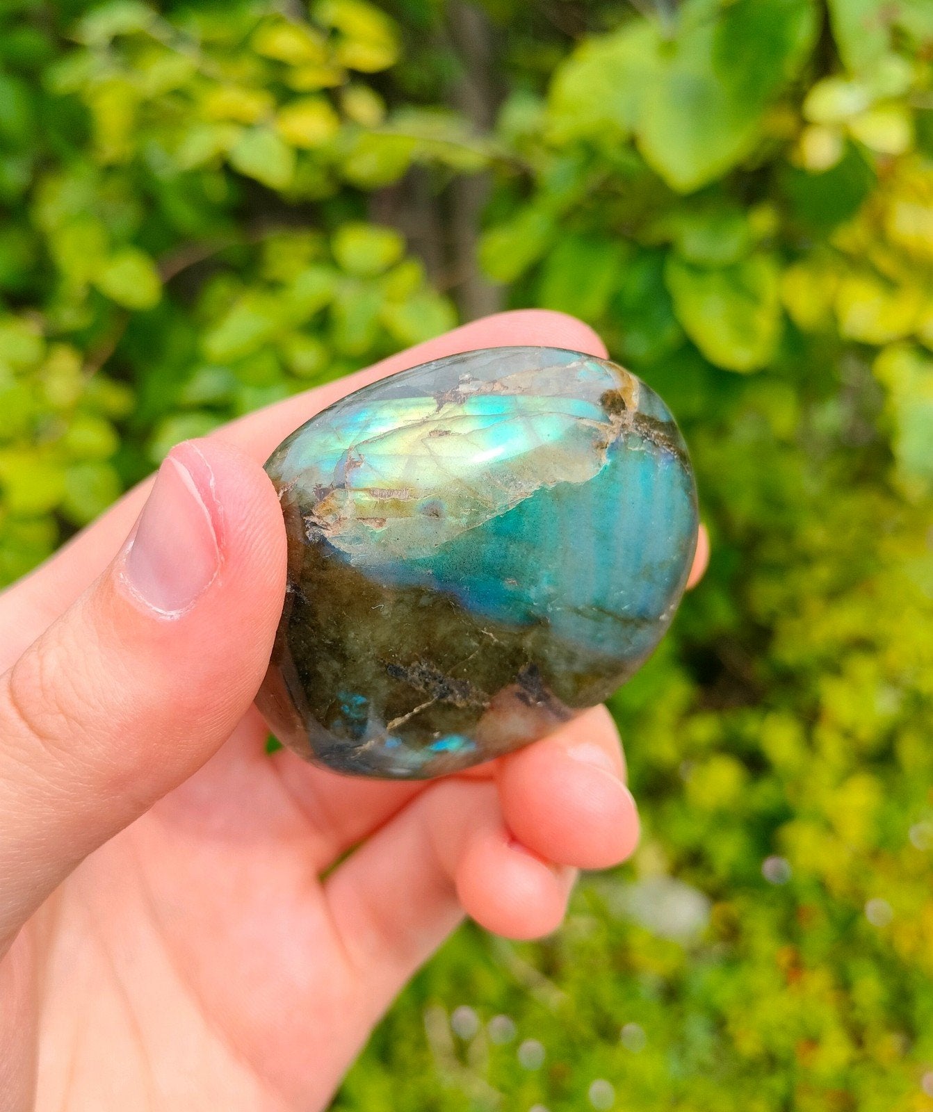 Labradoriet palm steen / labradorite palm stone, Ophalen of Verzenden, Mineraal