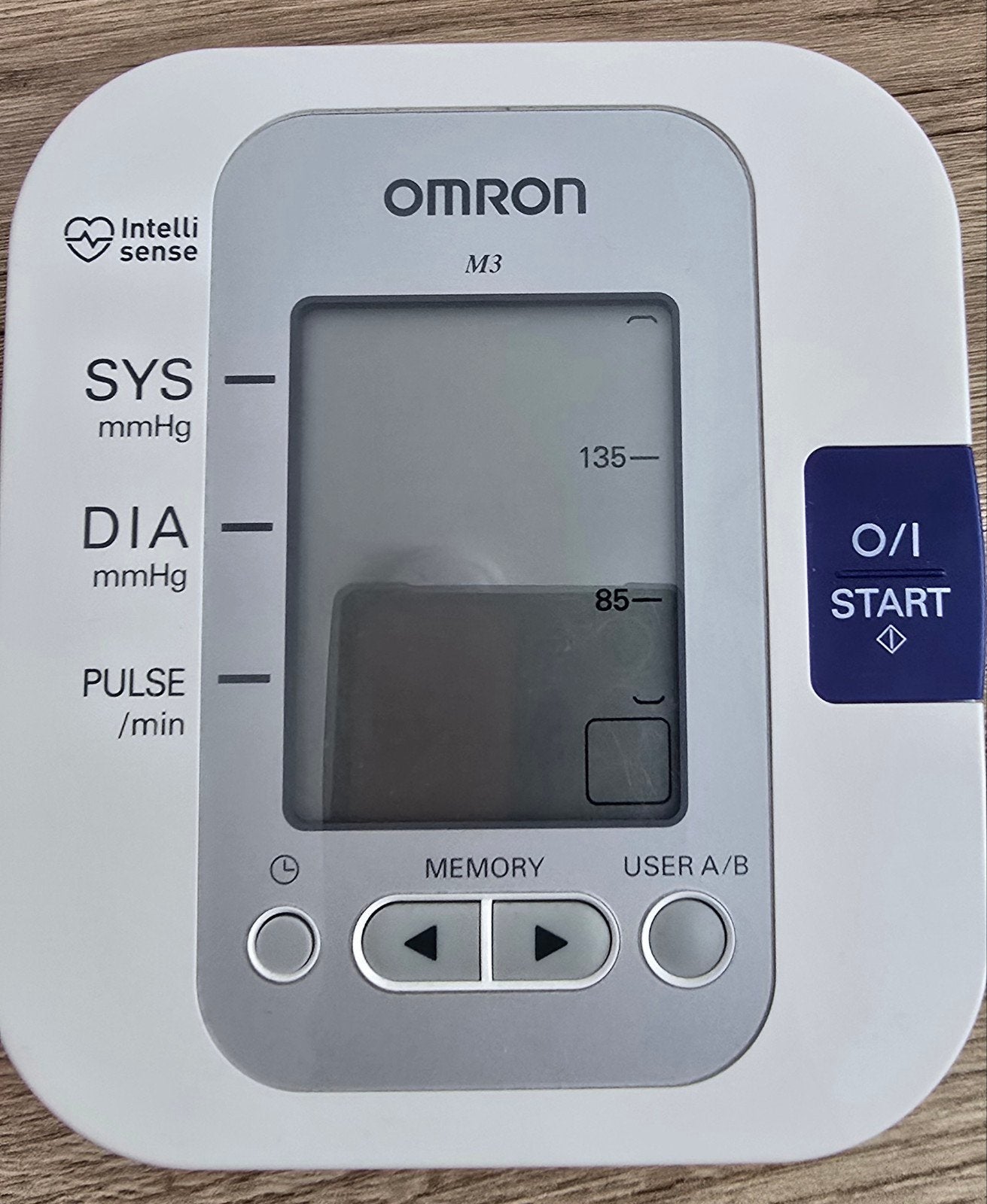 Omron M3 Bloeddrukmeter (HEM-7200-E2), Ophalen of Verzenden, Zo goed als nieuw, Overige typen