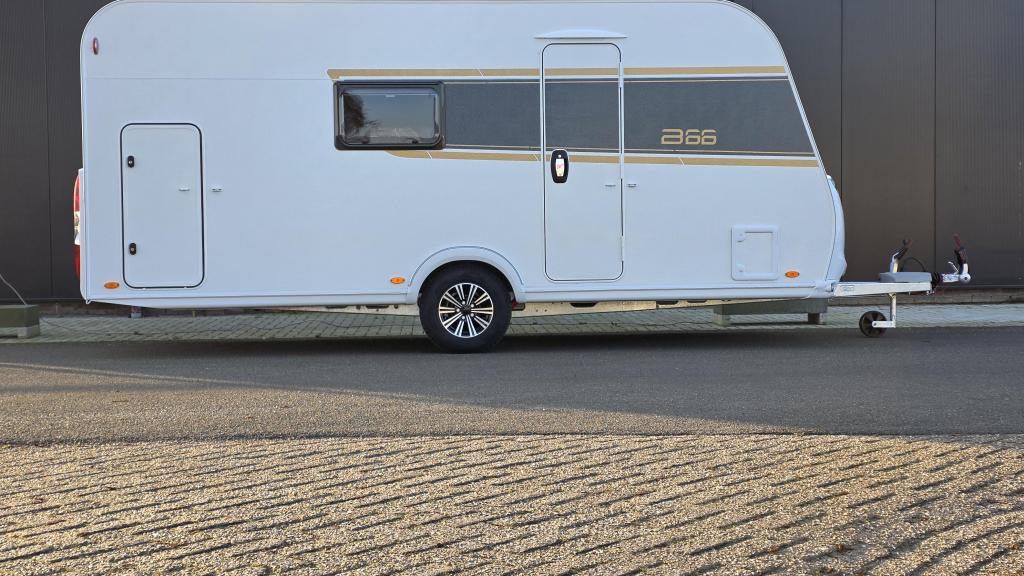 Bürstner B66 480 TK, Caravans en Kamperen, Caravans, Overige typen, Bedrijf, Bürstner, 5 tot 6 meter