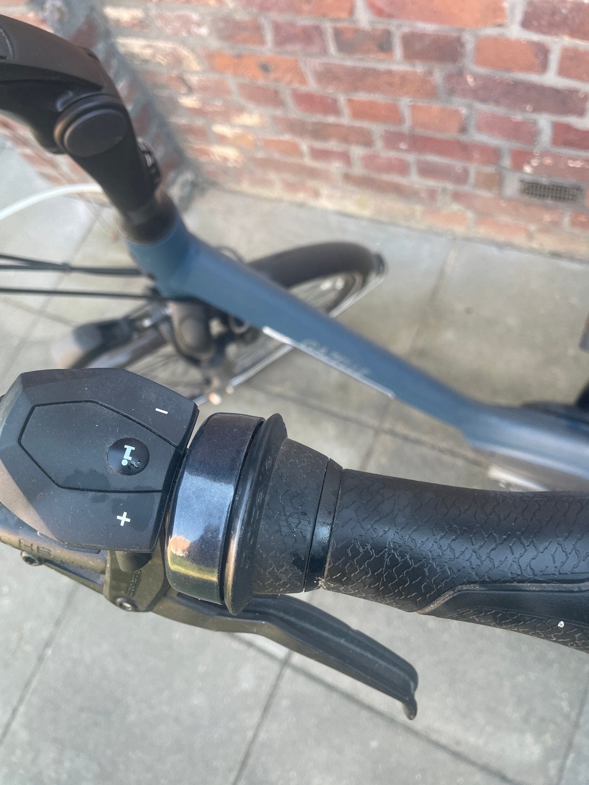 Foto 4 van Gazelle Orange C7+ elektrische fiets met Bosch PowerPack 400