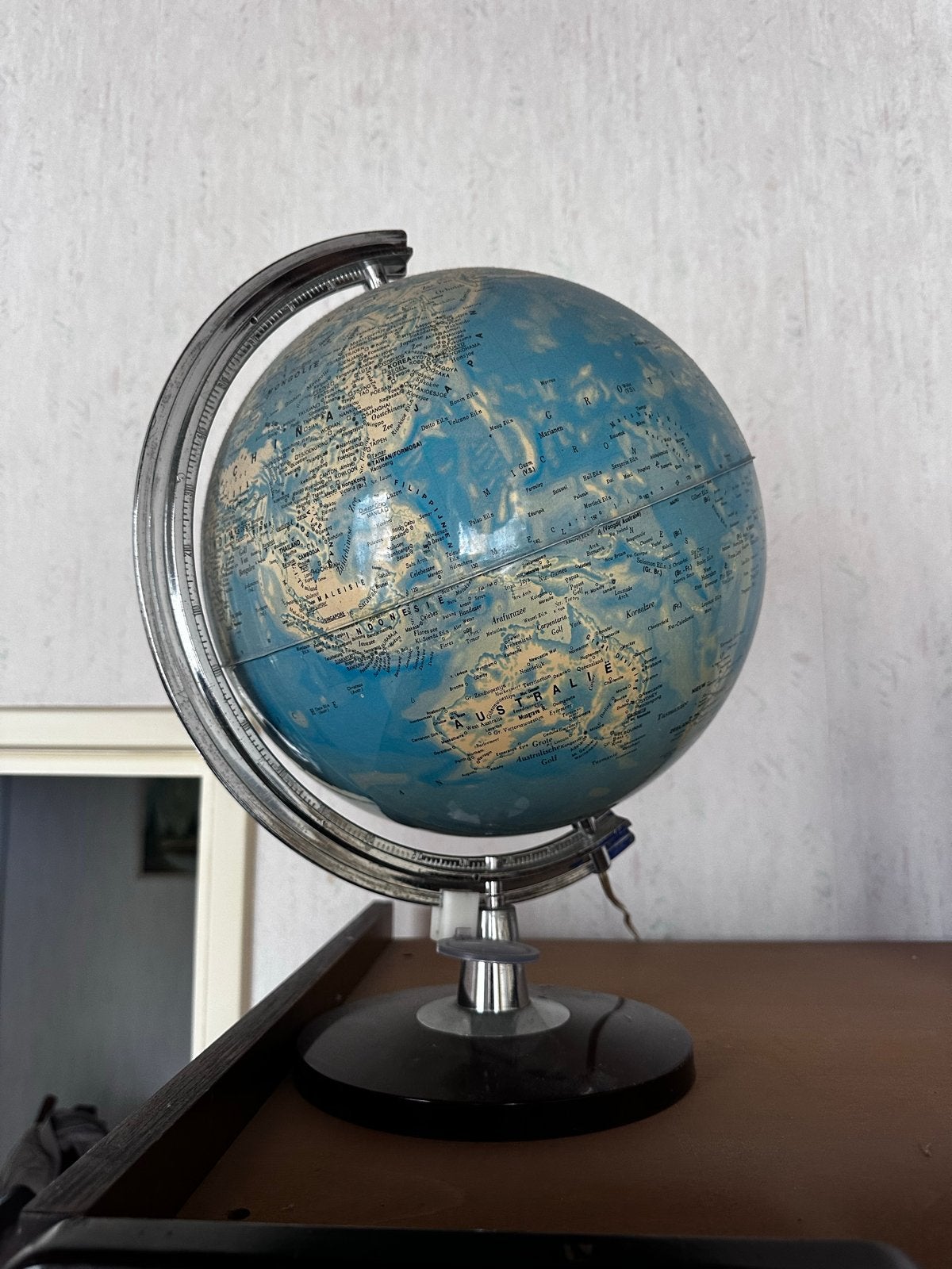 Vintage Wereldbol - Blauw met Zilveren Standaard, Ophalen, Gebruikt, Kunststof, Draaibaar