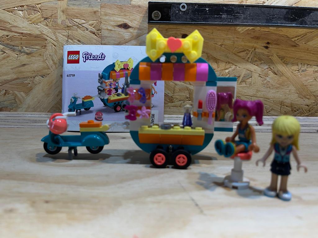 LEGO Friends 41719 Mobiele Modeboetiek met Scooter, Ophalen of Verzenden, Zo goed als nieuw, Overige merken