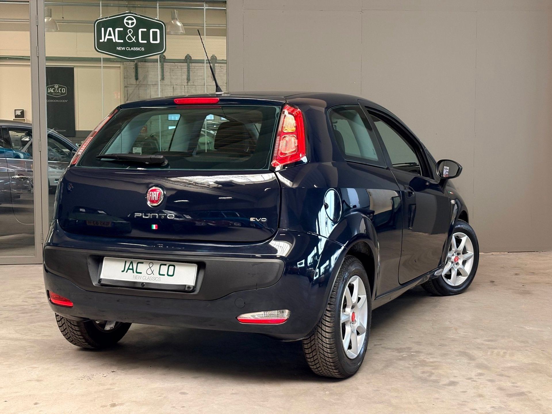 Fiat Punto EVO 1.2 Dynamic airco en lage kilometerstand!, Auto's, Fiat, Voorwielaandrijving, Stof, Gebruikt, 4 cilinders