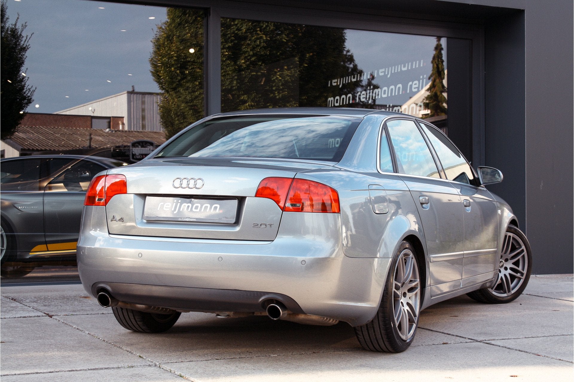 Audi A4 Limousine 2.0 TFSI | Leder | 18" RS4 | Sportonderste, Auto's, Gebruikt, Zwart, 4 cilinders, 1984 cc