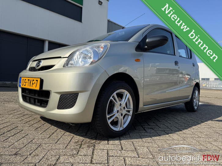 Daihatsu Cuore 1.0/AIRCO/LM VELGEN/STUUR BEKR/TREKHAAK/NAP/, Auto's, Voorwielaandrijving, Euro 5, 18 €/maand, 4 stoelen