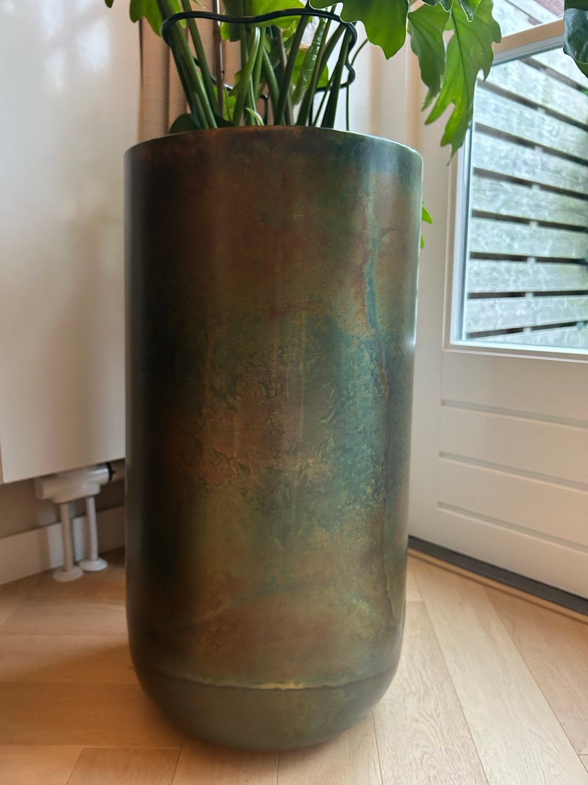 Grote bloempot 70cm met grote Philodendron kamerplant, Rond, Binnen, Zo goed als nieuw, Metaal