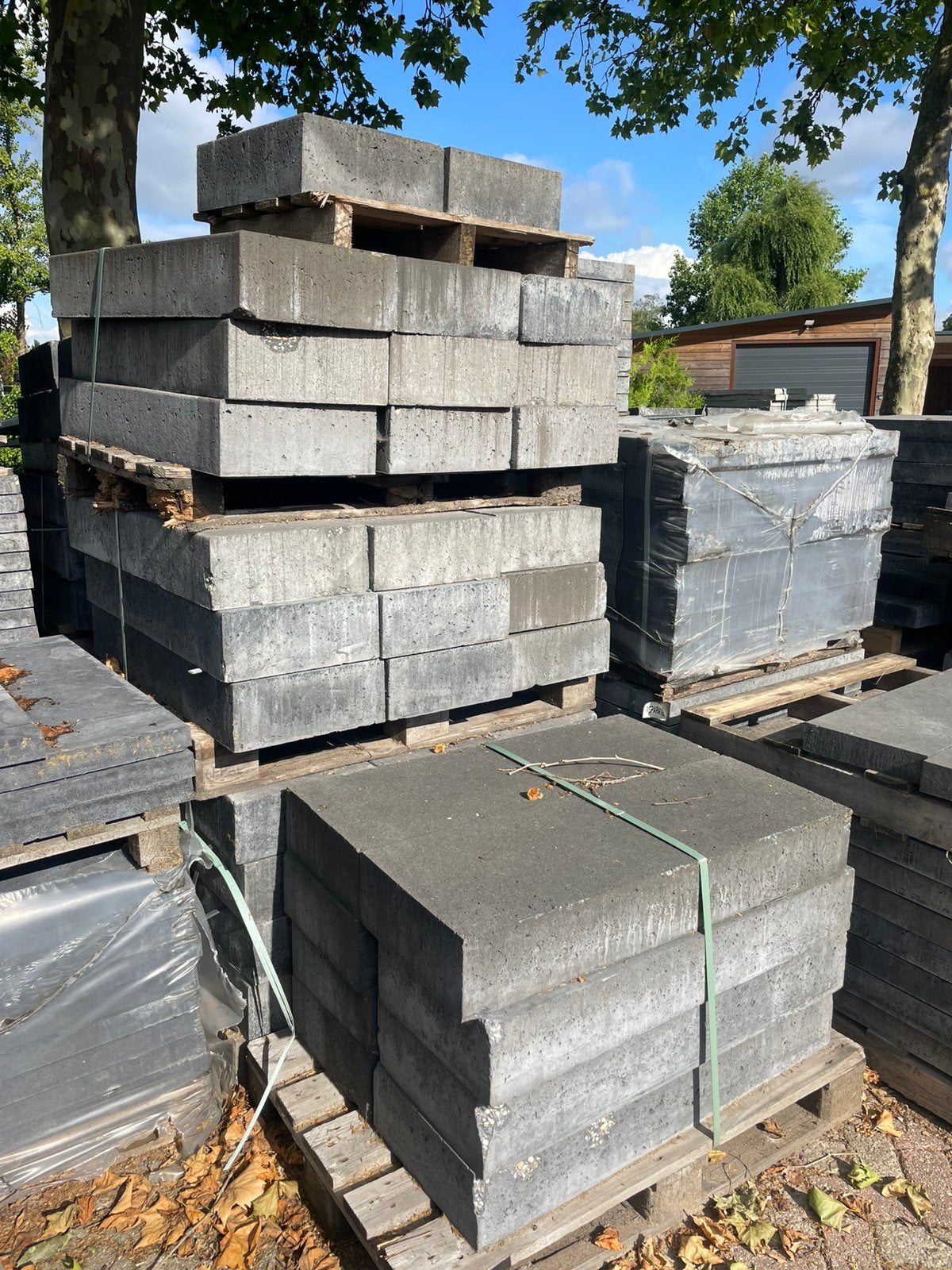 Oud Hollandse traptrede 100x37x15 cm RESTPARTIJ, Ophalen, Nieuw, Beton, Terrastegels