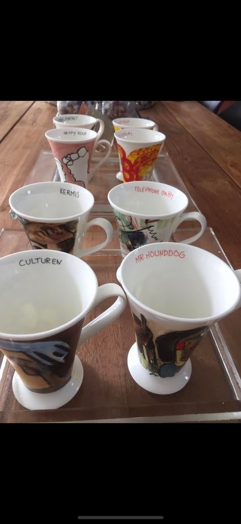 Set van 8 unieke porseleinen mokken met diverse prints, Ophalen of Verzenden, Zo goed als nieuw, Overige stijlen, Kop(pen) en/of Schotel(s)