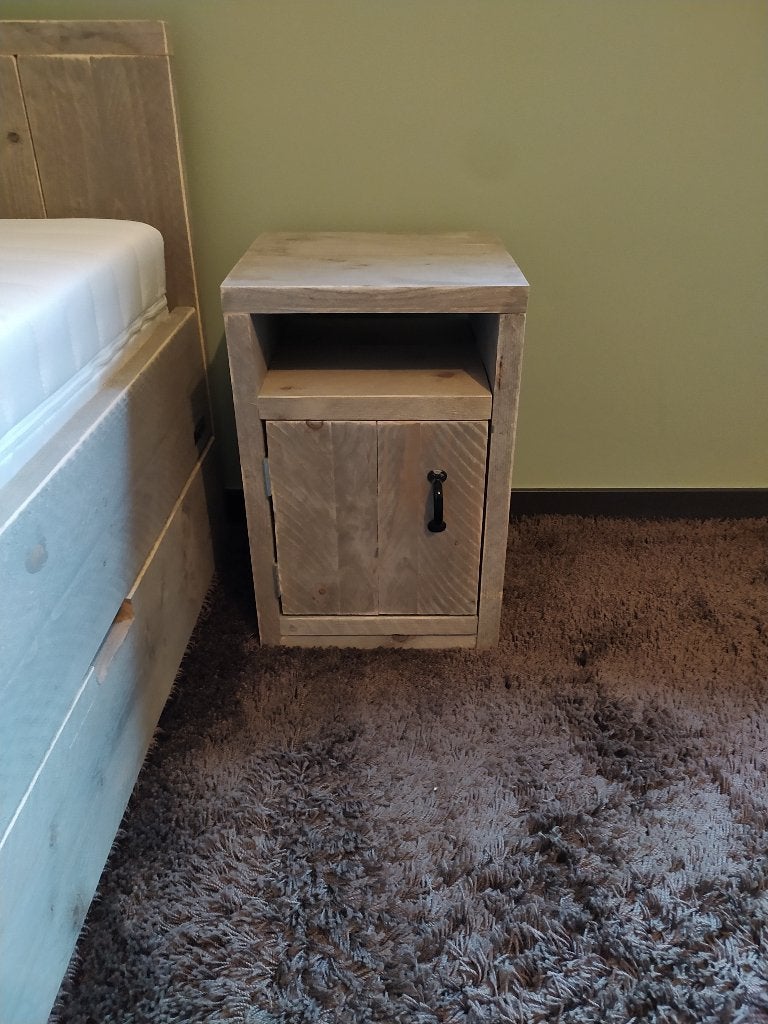nachtkastjes van steigerhout, Minder dan 45 cm, Nieuw, Hout, 55 tot 70 cm