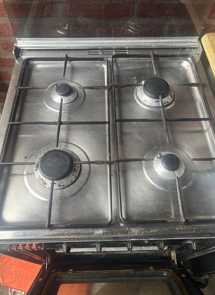 Gebruikt gasfornuis met oven - 4 pitten, Witgoed en Apparatuur, Fornuizen, Ophalen, Gebruikt, 60 cm of meer, 4 kookzones