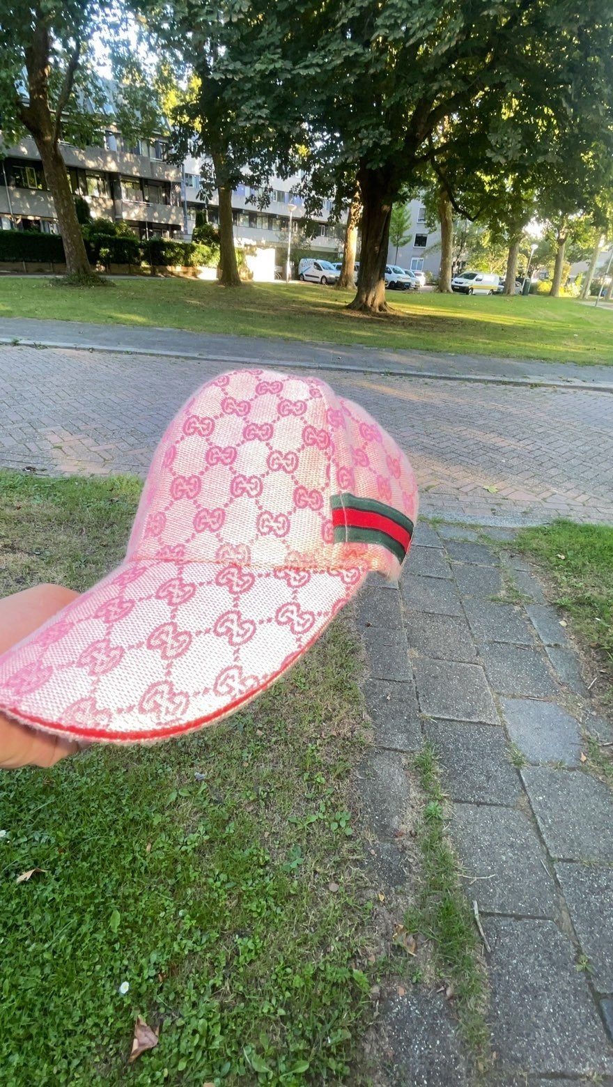 gucc1 pet Pink, Kleding | Dames, Hoeden en Petten, Ophalen of Verzenden, Zo goed als nieuw, One size fits all