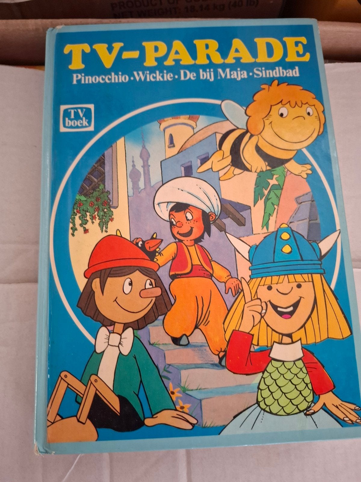 TV-Parade Pinocchio, Wickie, Maja de Bij, Sindbad - Kinderbo, Ophalen of Verzenden, Gelezen, Fictie algemeen