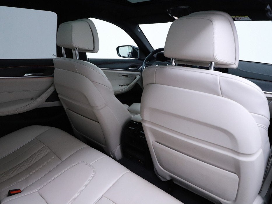 Foto 34 van BMW 5 Serie Touring 520i High Executive | Pano | Leder | 04-