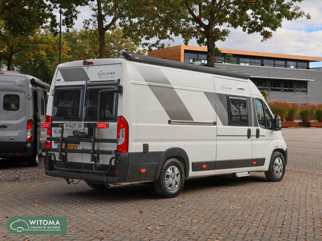 Caravans And Camping Sun