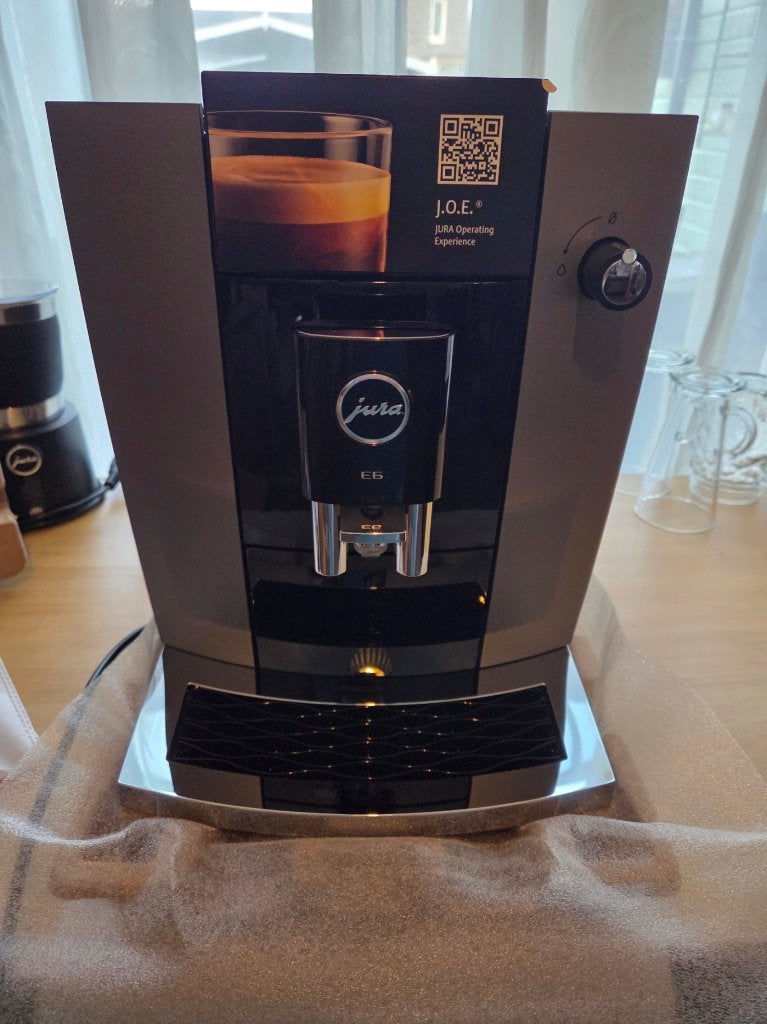 Jura E6 (ED) Dark Inox NIEUW! Nieuwst model 2026!, Witgoed en Apparatuur, Koffiezetapparaten, Jura, 10 kopjes of meer, Gemalen koffie