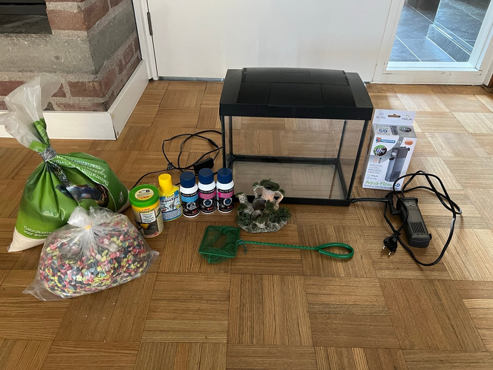Aquarium (SuperFish Tropical Kit) zwart 16 liter, Ophalen, Zo goed als nieuw, Leeg aquarium, Superfish
